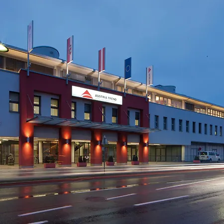 Hotel Austria Trend Salzburg West 4*