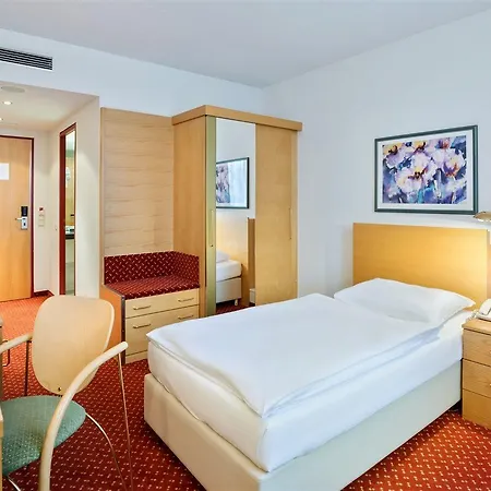 Austria Trend Salzburg West 4*